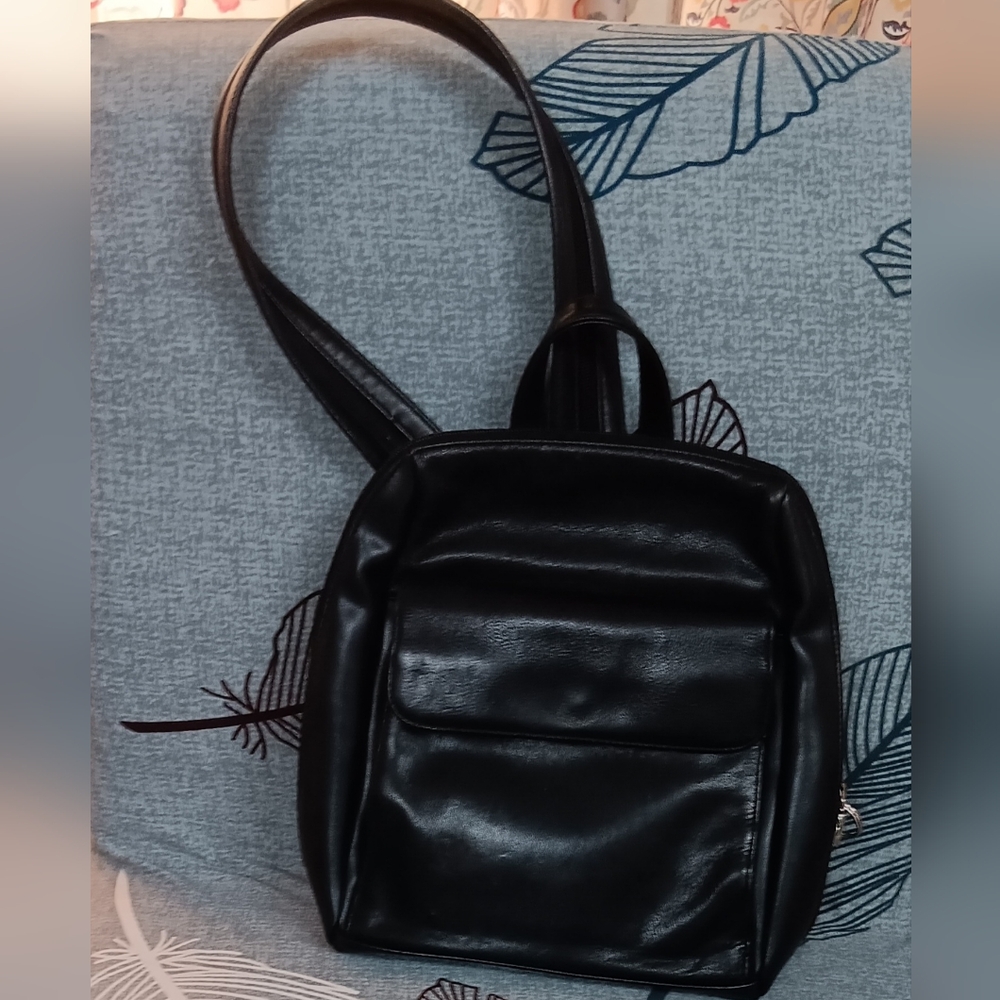Ariel Backpack Make An Offer - Picture 6 of 6